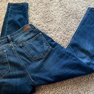 Judy Blue relaxed fit jeans 7/28 (worn once)